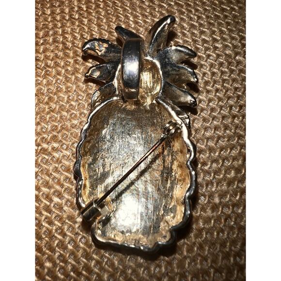 Pineapple Silver Tone w/ Gold Tinged Top Pendant / Pin Vintage - Picture 5 of 11